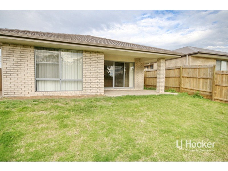 33 Malachite Drive, Logan Reserve QLD 4133