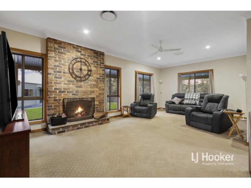 803-843 Quinzeh Creek Road, Cedar Creek QLD 4207