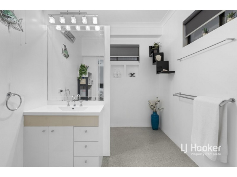 803-843 Quinzeh Creek Road, Cedar Creek QLD 4207