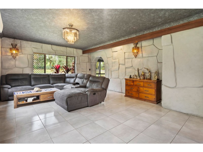 39-43 Natalie Road, Buccan QLD 4207