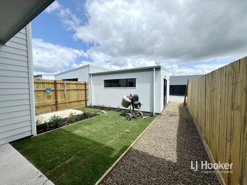 12 Grampians Circuit, Yarrabilba QLD 4207