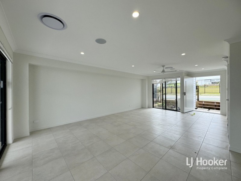 6 Grampians Circuit, Yarrabilba QLD 4207