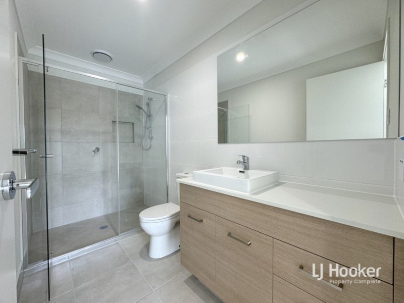 6 Grampians Circuit, Yarrabilba QLD 4207