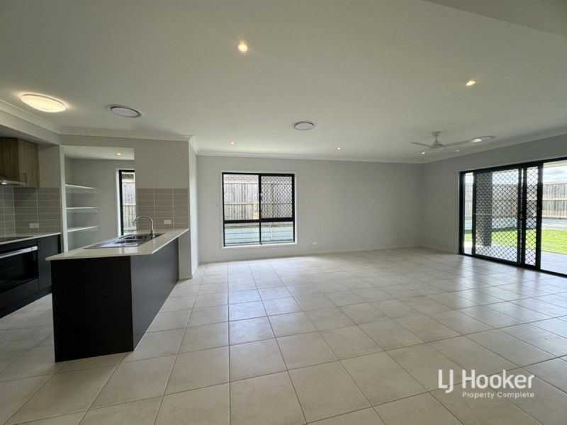 88 Wellington Circuit, Yarrabilba QLD 4207