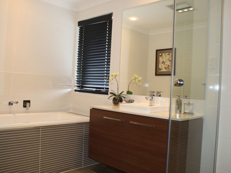 12 Treetops Street, Yarrabilba QLD 4207