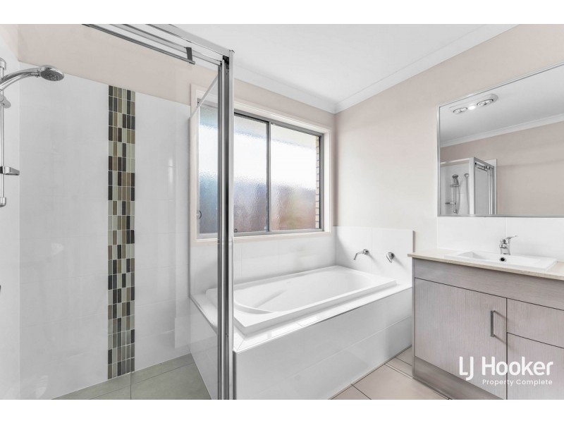 25 Dew Street, Yarrabilba QLD 4207