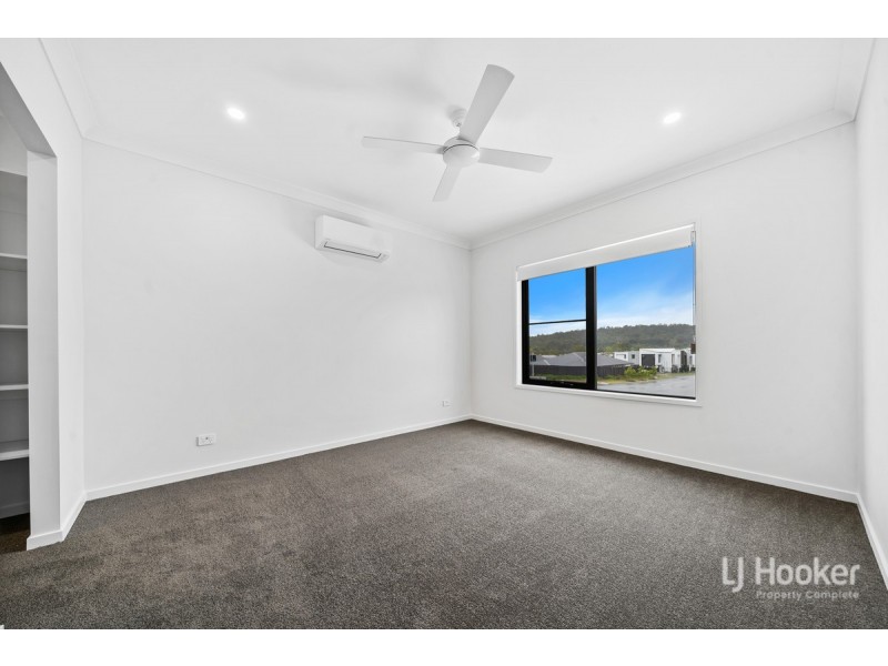 100 Snowdonia Crescent, Yarrabilba QLD 4207
