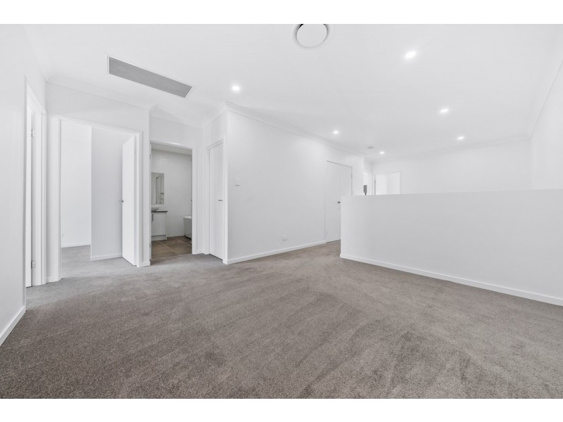 98 Snowdonia Crescent, Yarrabilba QLD 4207