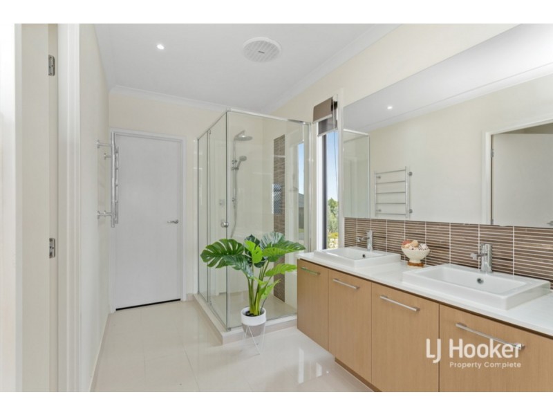 1 Hantlemann Lane, Yarrabilba QLD 4207