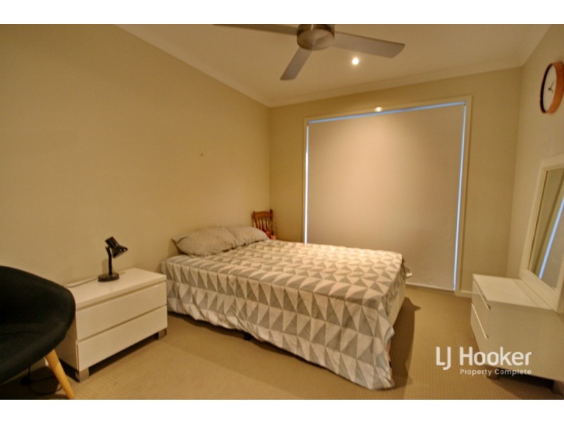 1 Hantlemann Lane, Yarrabilba QLD 4207