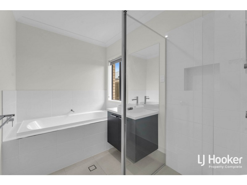 79 Grampians Circuit, Yarrabilba QLD 4207