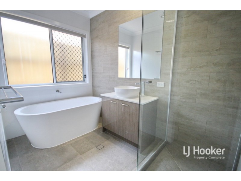 24 Skyblue Circuit, Yarrabilba QLD 4207