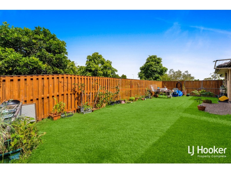 11 Summerview Avenue, Yarrabilba QLD 4207