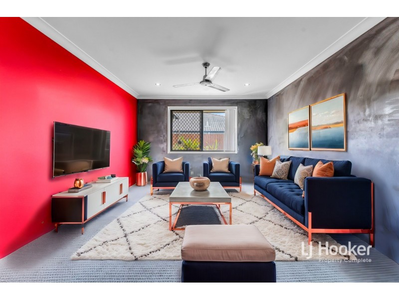 11 Summerview Avenue, Yarrabilba QLD 4207