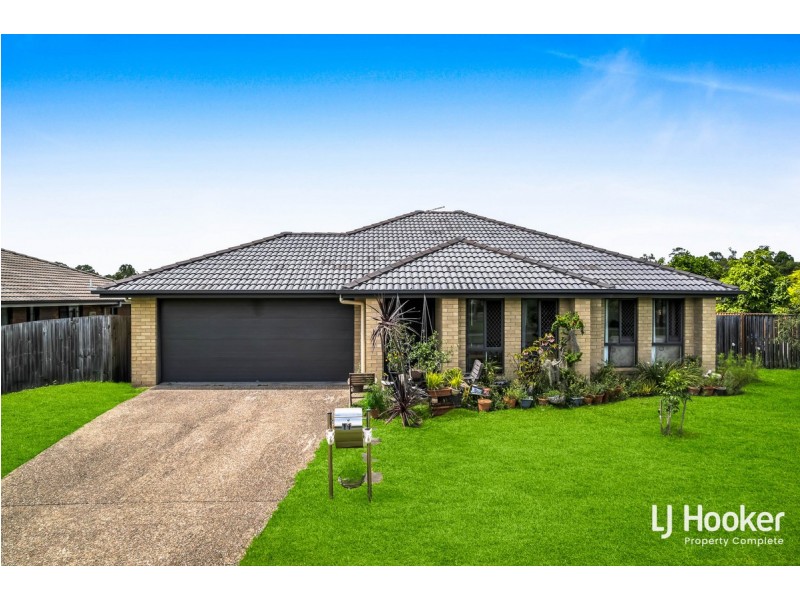 11 Summerview Avenue, Yarrabilba QLD 4207