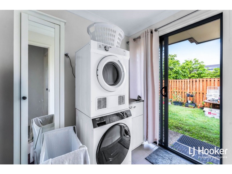 11 Summerview Avenue, Yarrabilba QLD 4207