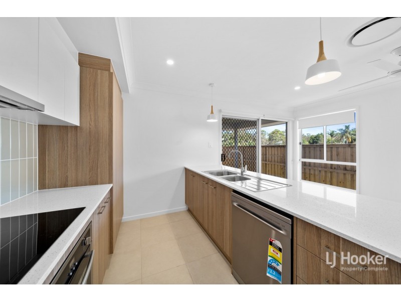 2/86 Bunya Drive, Park Ridge QLD 4125