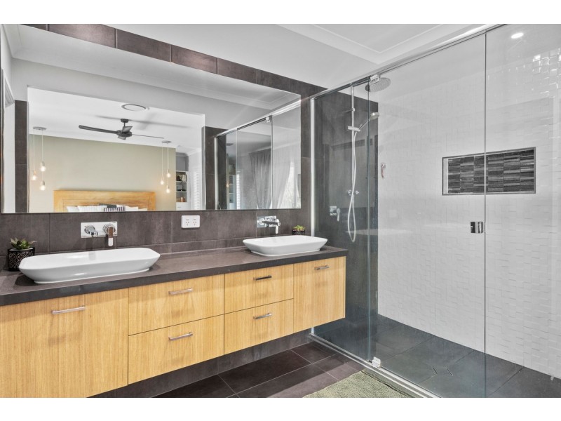 148-150 Lady Ardee Circuit, Stockleigh QLD 4280