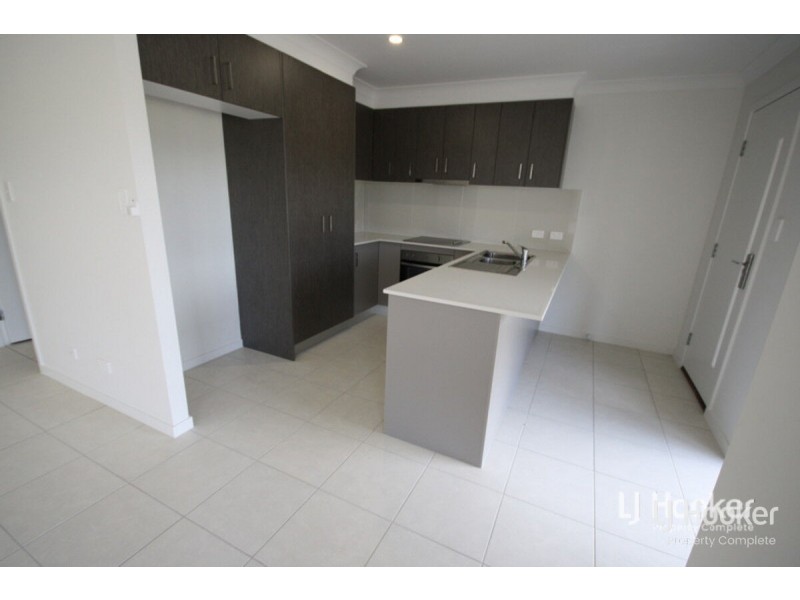 1/9 Daniels Lane, Yarrabilba QLD 4207