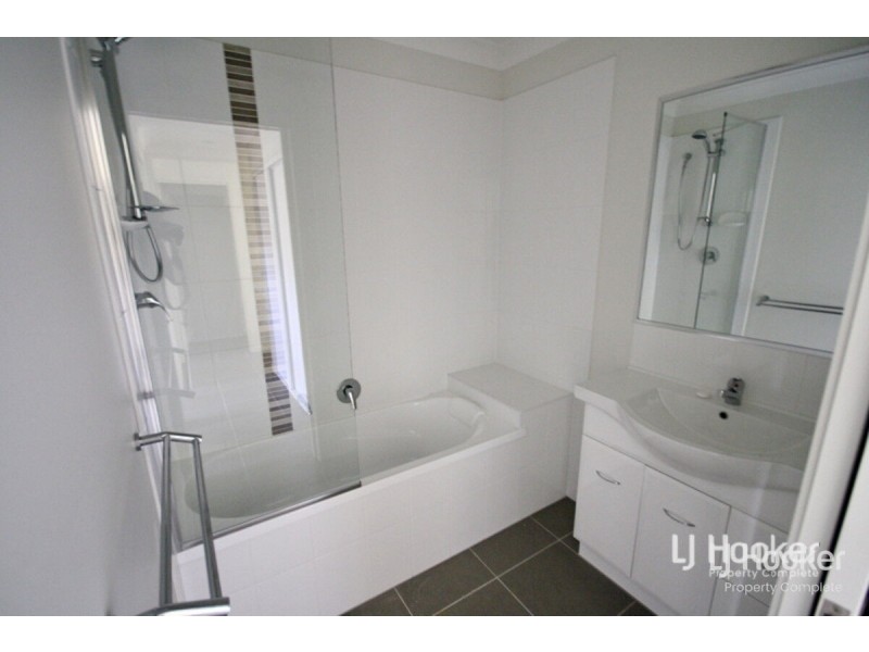 1/4 Diltar Street, Loganlea QLD 4131