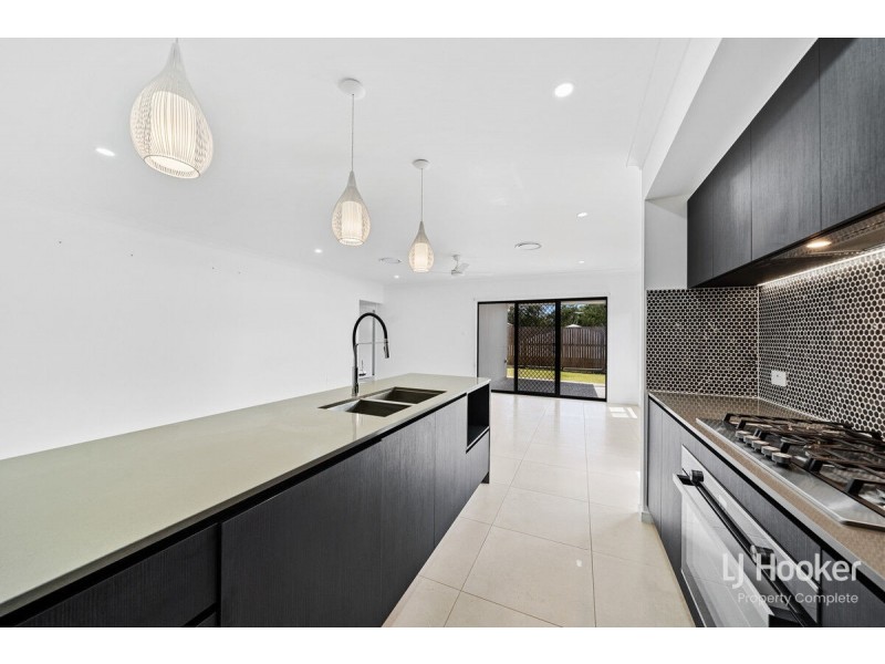 31 Pike Road, South Maclean QLD 4280