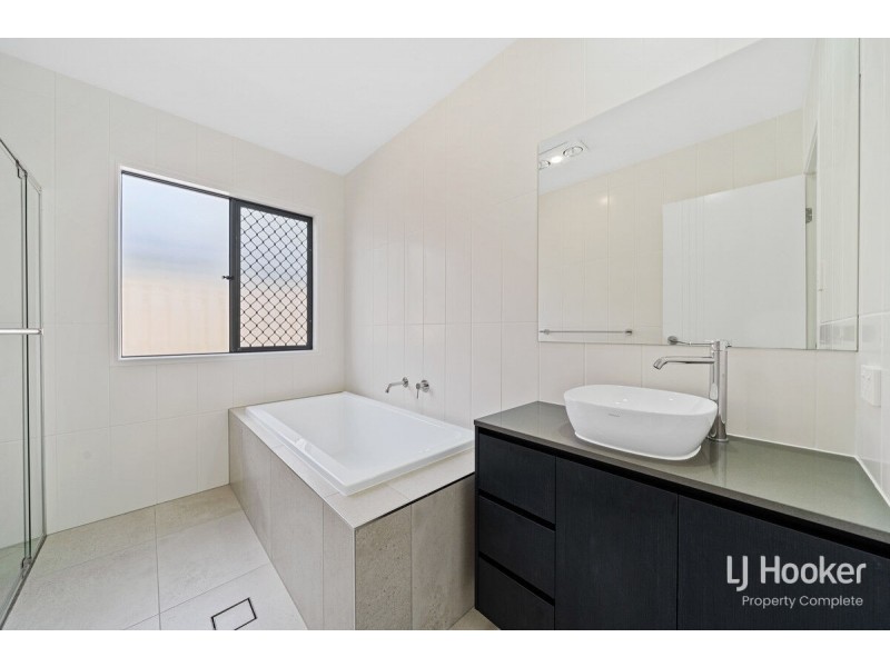 31 Pike Road, South Maclean QLD 4280