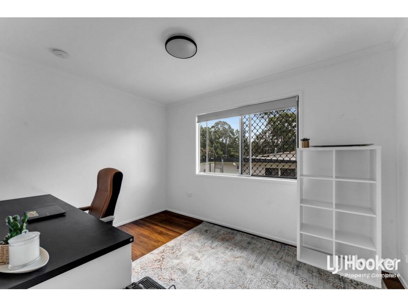 22 Green Road, Regents Park QLD 4118