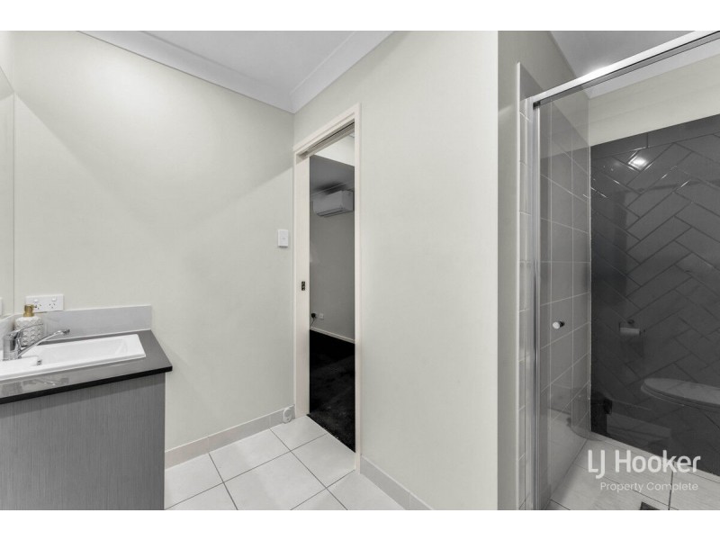 8/8 Highlands Street, Yarrabilba QLD 4207