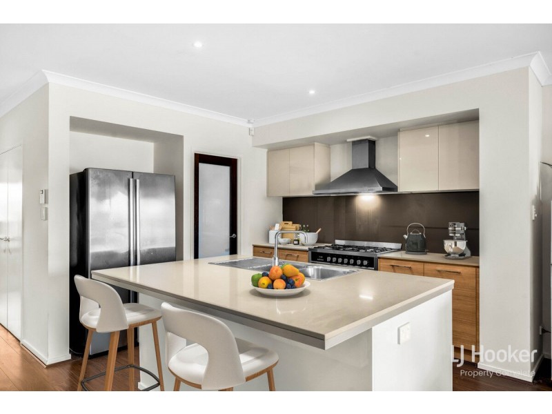 11 Hantlemann Lane, Yarrabilba QLD 4207