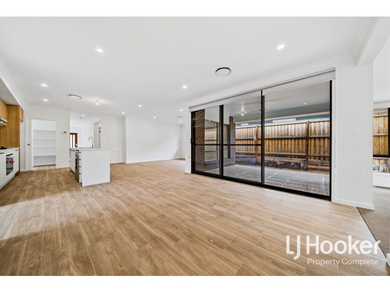 14 Hexham Street, Yarrabilba QLD 4207