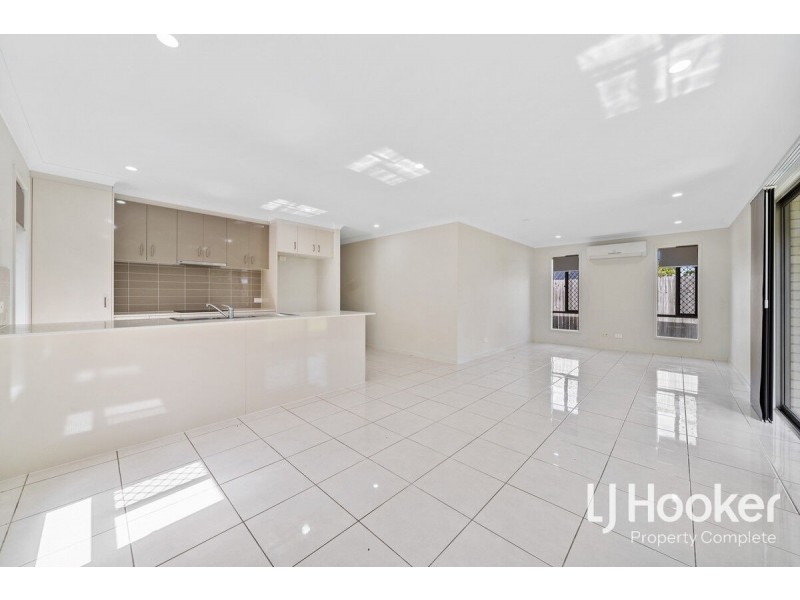 85 Daybreak Street, Yarrabilba QLD 4207