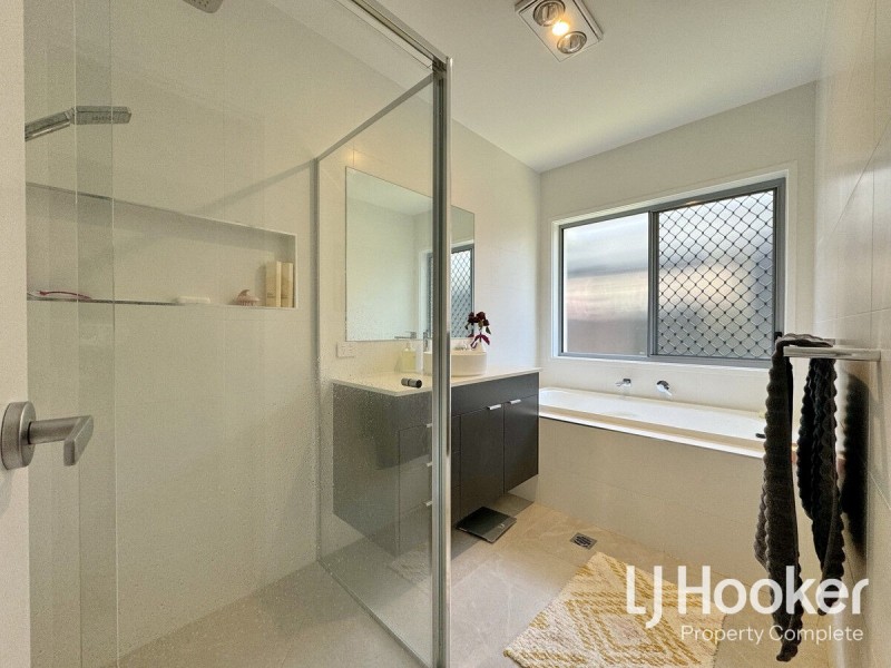 15 Flinders Drive, Yarrabilba QLD 4207