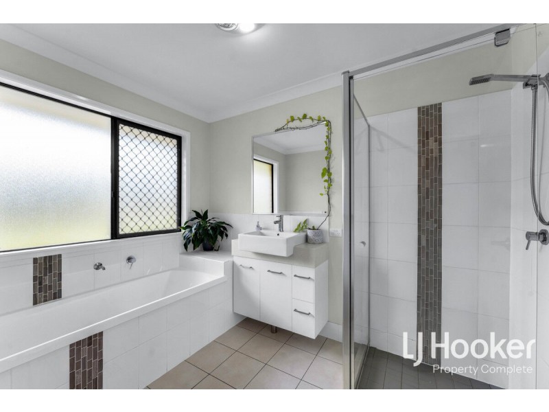 17-19 Spinebill Drive, Greenbank QLD 4124