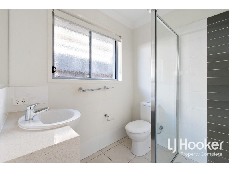 9 Treetops Street, Yarrabilba QLD 4207