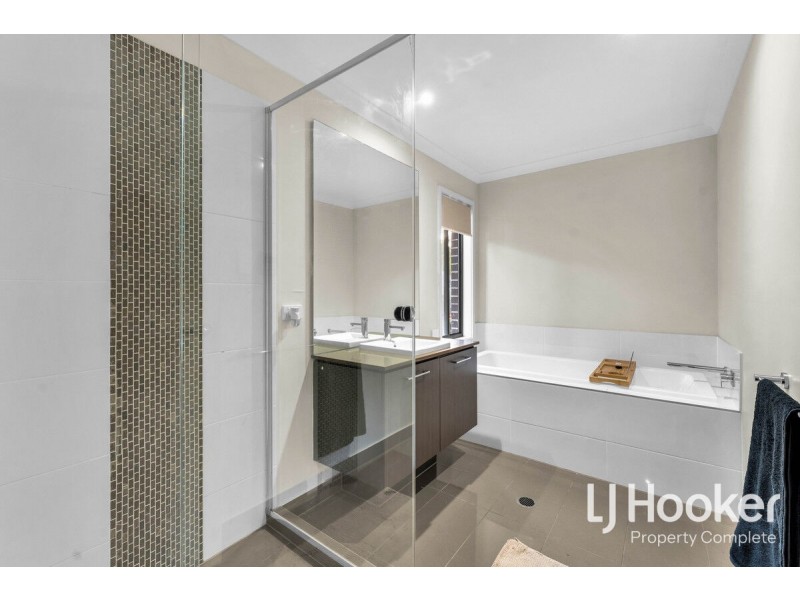 23 Blossom Street, Yarrabilba QLD 4207