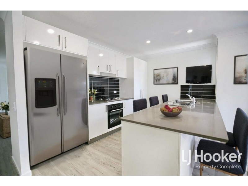 8 Hiddenvale Circuit, Yarrabilba QLD 4207