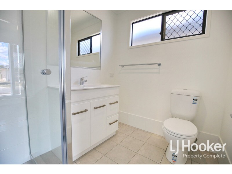 8 Hiddenvale Circuit, Yarrabilba QLD 4207
