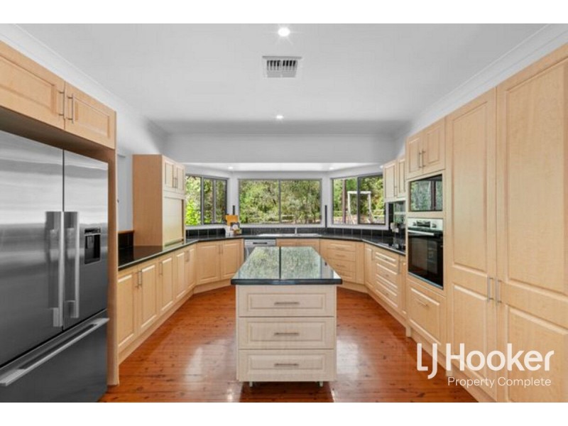 21 Barakula Court, Cedar Creek QLD 4207