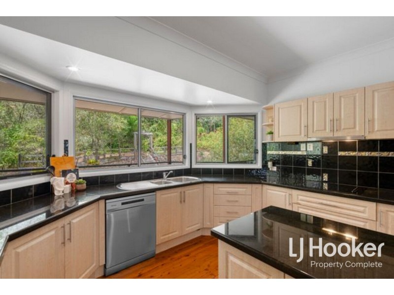 21 Barakula Court, Cedar Creek QLD 4207