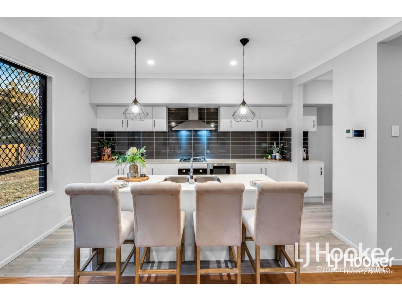 35 Hickory Street, Marsden QLD 4132