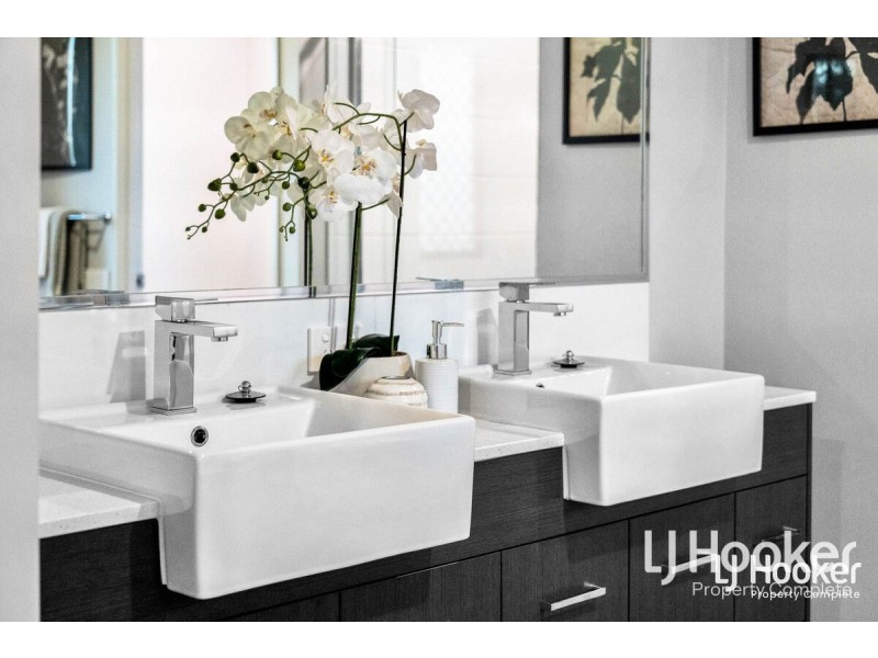 35 Hickory Street, Marsden QLD 4132