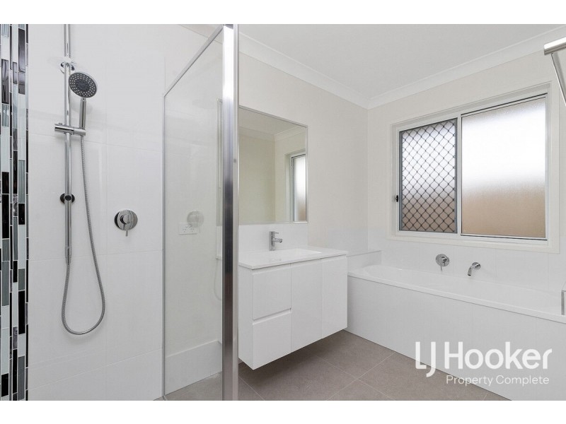 24 Haven Drive, Holmview QLD 4207