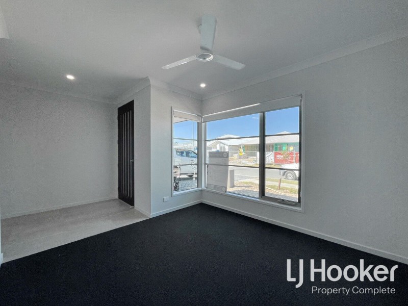 32 Snowdonia Crescent, Yarrabilba QLD 4207
