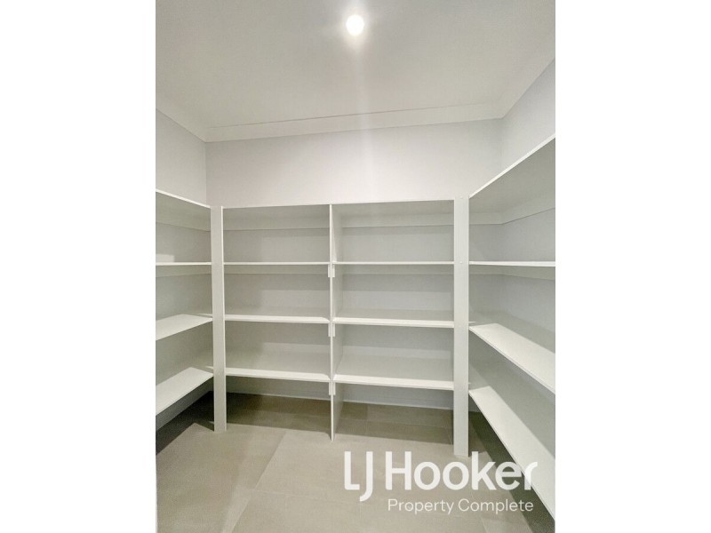 32 Snowdonia Crescent, Yarrabilba QLD 4207