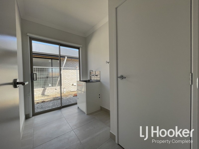 32 Snowdonia Crescent, Yarrabilba QLD 4207