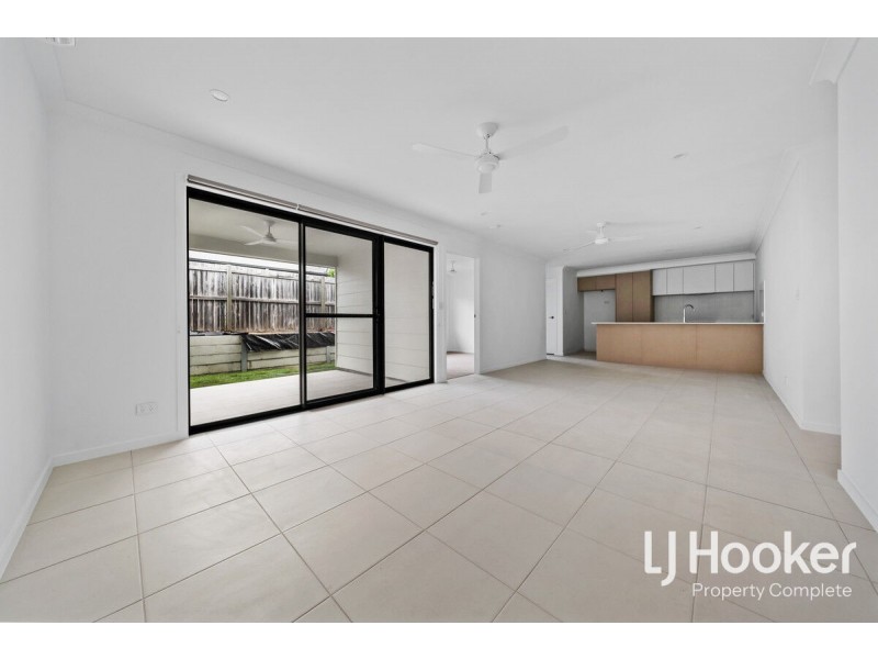 2/4 Alexander Place, Gleneagle QLD 4285