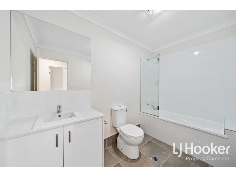 2/38 Evergreen Avenue, Loganlea QLD 4131