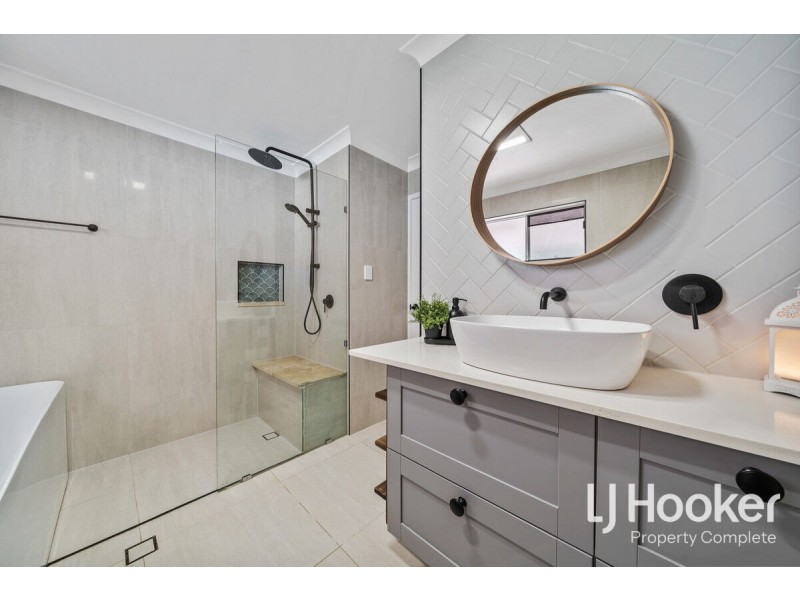 93-97 Tullamore Way, Gleneagle QLD 4285