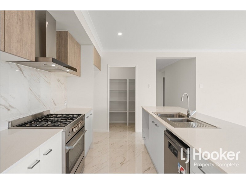 35 Napier Crescent, Yarrabilba QLD 4207