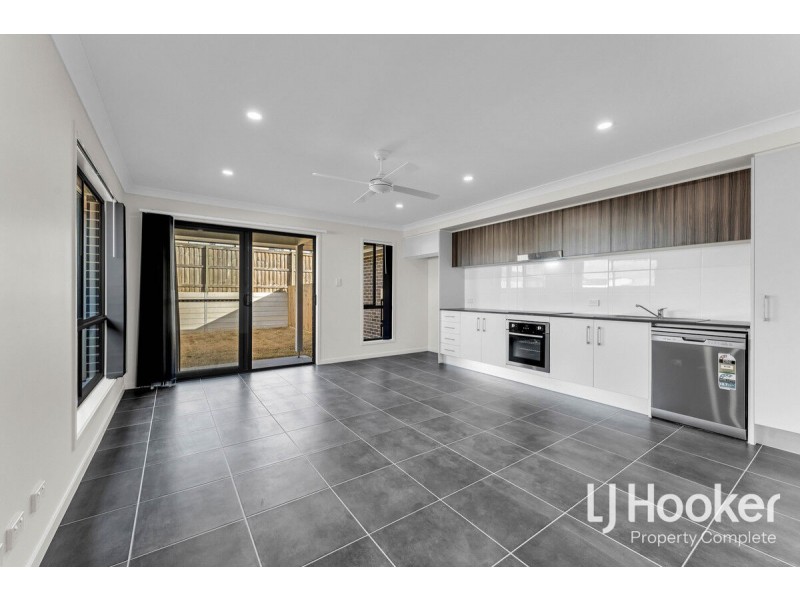 2/19 Alabaster Street, Collingwood Park QLD 4301